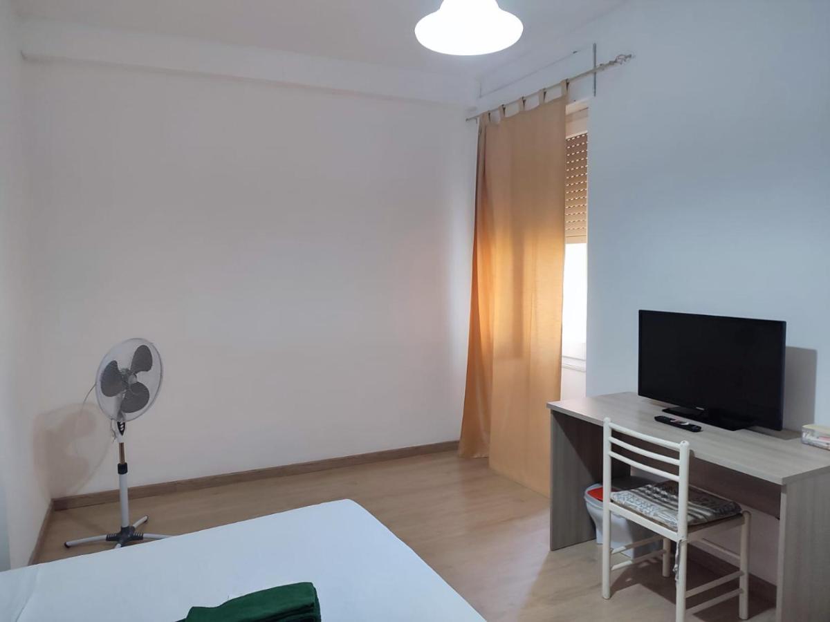 Rooms for rent 67 Sassari Eksteriør bilde